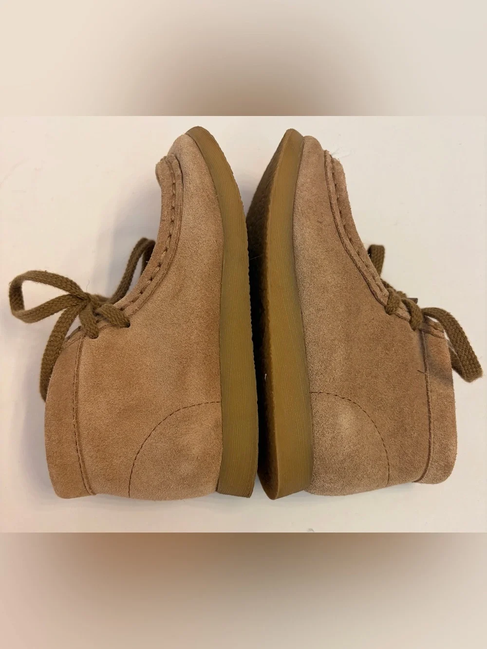 Footmates Wally 9104 in Dirty Buck Suede, Little Kid’s 9.5. Leather Moc Lace Up.